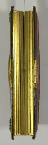 Fotoalbum brauner Ledereinband 1865, mit Messingbeschlägen, 12 Goldschnittseiten für CDV Fotografien