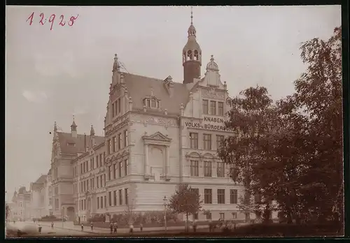 Fotografie Brück & Sohn Meissen, Ansicht Leitmeritz, Partie an der Knaben- Volks- und Bürgerschule