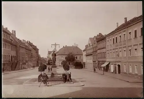 Fotografie Brück & Sohn Meissen, Ansicht Hainichen i. Sa., Blick auf den Markt mit Gasthof Goldner Löwe