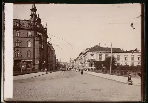 Fotografie Brück & Sohn Meissen, Ansicht Nordhausen, Bahnhofstrasse mit Hotel Wieg und Strassenbahn