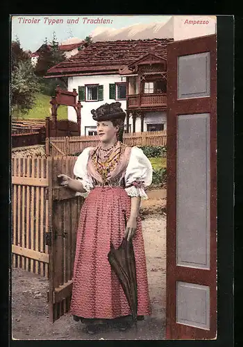 AK Tirolerin in Tracht aus Ampezzo