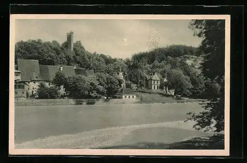 AK Landsberg a. Lech, Idylle mit Turm am Flussufer