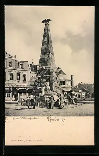 AK Norderney, am Kaiser Wilhelm-Denkmal