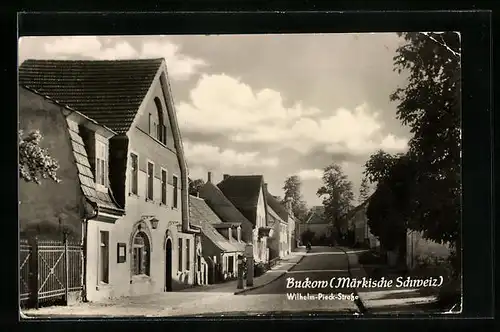 AK Buckow /Märkische Schweiz, Wohnhäuser in der Wilhelm-Pieck-Strasse