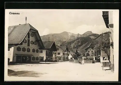 AK Grassau, Häuser und Geschäfte im Stadtkern