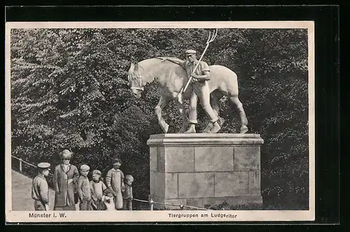 AK Münster i. W., Tiergruppen am Ludgeritor