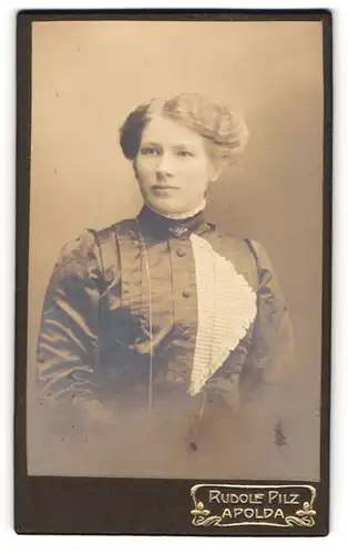 Fotografie Rudolf Pilz, Apolda, Ackerwandstrasse 34, Junge Dame mit moderner Frisur