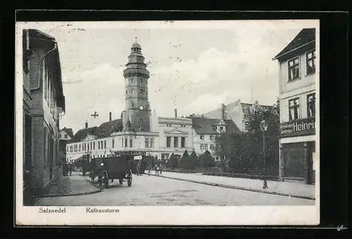 AK Salzwedel, Hotel Schwarzer Adler und Rathausturm