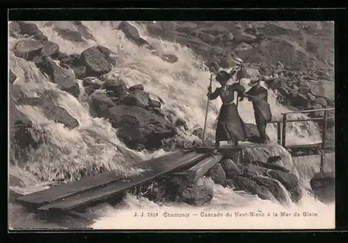 AK Chamonix, Cascade du Nant-Blanc à la Mer de Glace, Wasserfall