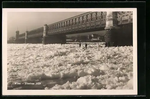 AK Wien, Eisstoss 1929, zugefrorener Fluss und Brücke