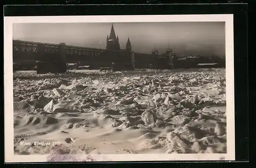 AK Wien, Eisstoss 1929, zugefrorener Fluss und Reichsbrücke