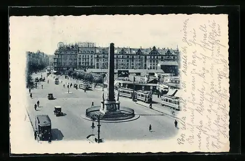 AK Kopenhagen, Platz mit Denkmal und Strassenbahnen