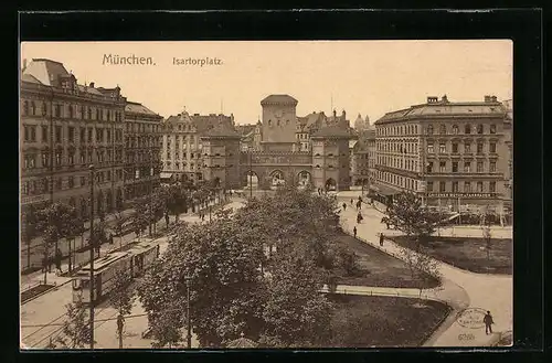 AK München, Strassenbahn auf dem Isartorplatz