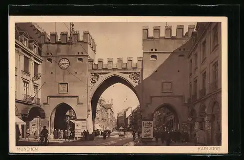 AK München, Strassenbahn am Karlstor