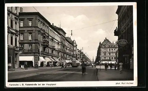 AK Karlsruhe, Kaiserstrasse mit Strassenbahn