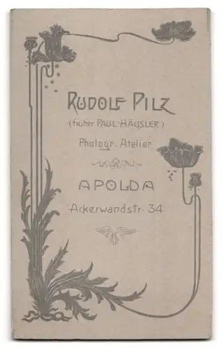 Fotografie Rudolf Pilz, Apolda, Ackerwandstr. 34, Portrait eines elegant gekleideten Paares