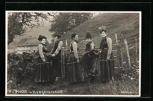 AK Junge Frauen Trachten aus dem Bregenzerwald