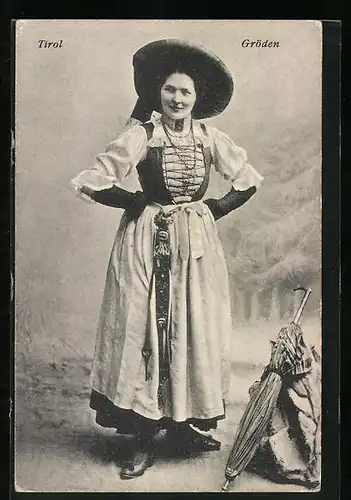 AK Schöne Frau aus Gröden in Volkstracht