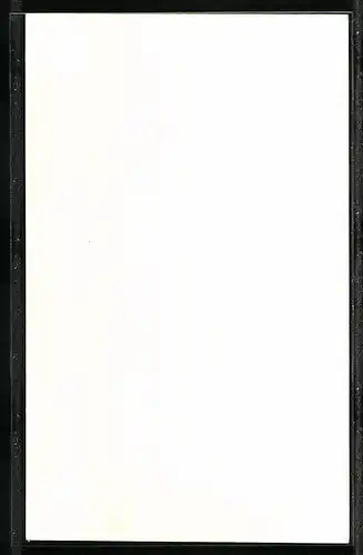 AK Schauspielerin Edith Mill schaut seitlich, Autograph