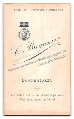 Fotografie C. Bregazzi, Langensalza, Junge Dame im Kleid mit Stehkragen