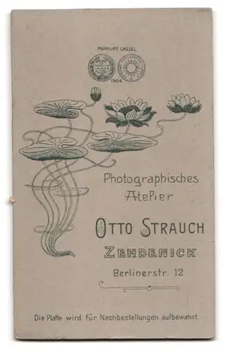 Fotografie Otto Strauch, Zehdenick, Junger Herr in eleganter Kleidung