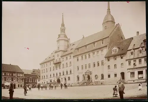 Fotografie Brück & Sohn Meissen, Ansicht Rosswein, Marktplatz mit Klosterkeller & Geschäftshaus der Ortskrankenkasse