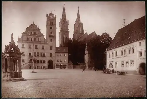 Fotografie Brück & Sohn Meissen, Ansicht Oschatz, Neumarkt mit Gasthaus zum Schwan, Kirche, Rathaus