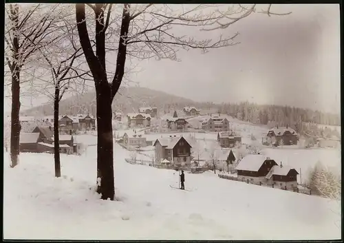 Fotografie Brück & Sohn Meissen, Ansicht Bärenfels i. Erzg., Partie im verschneiten Winterort