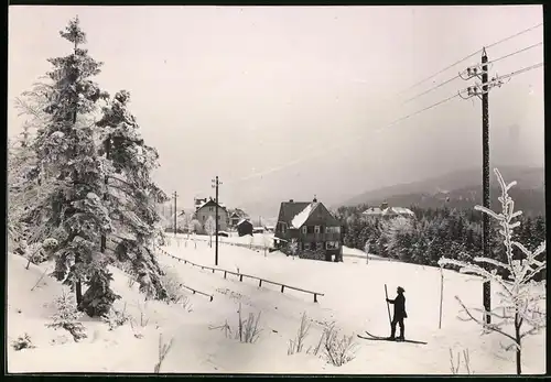 Fotografie Brück & Sohn Meissen, Ansicht Bärenfels i. Erzg., Blick in den Ort während des Winters