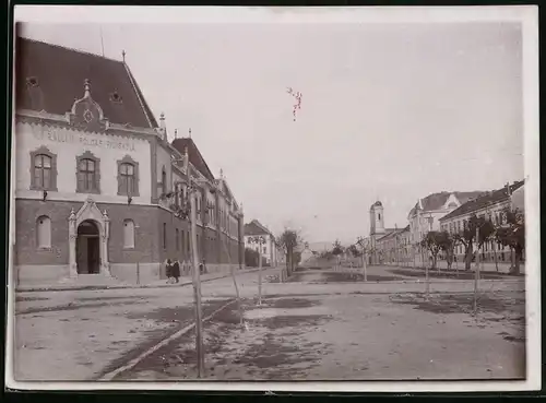 Fotografie Brück & Sohn Meissen, Ansicht Kassa, Rakoczi körut, Strassenpartie am M. Kir. Allami PolcariFiuiskola