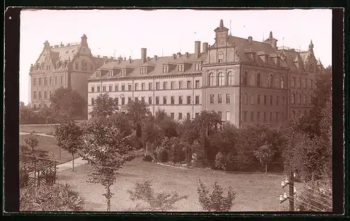 Fotografie Brück & Sohn Meissen, Ansicht Waldenburg i. Sa., Blick auf das fürstliche Seminar, Spiegelverkehrt