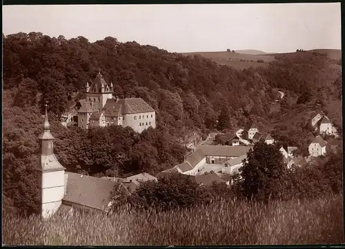 Fotografie Brück & Sohn Meissen, Ansicht Liebstadt i. Sa., Blick auf die Stadt mit Schloss Kuckuckstein