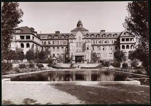 Fotografie Brück & Sohn Meissen, Ansicht Glauchau, Blick auf die Stadtkrankenhaus