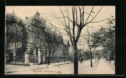 AK Bitterfeld, Lindenstrasse mit Post