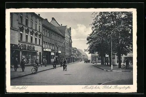 AK Bitterfeld, Marktplatz, Blick Burgstrasse
