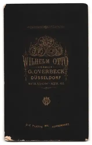 Fotografie Wilhelm Otto, Düsseldorf, Schadow-Strasse 42, Bürgerliche Dame mit hochgestecktem Haar