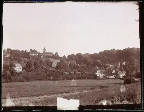 Fotografie Brück & Sohn Meissen, Ansicht Rothschönberg, Blick vom Feld auf das Dorf