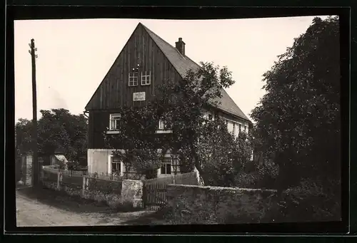 Fotografie Brück & Sohn Meissen, Ansicht Löbsal, Partie am Gasthaus zum Jägerheim im Golkwald