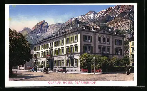 AK Glarus, Strassenpartie mit Hotel Glarnerhof