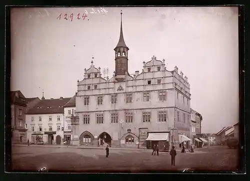 Fotografie Brück & Sohn Meissen, Ansicht Leitmeritz / Elbe, Platz mit Blick auf das Rathaus