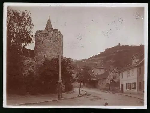 Fotografie Brück & Sohn Meissen, Ansicht Freyburg a. U., Strassenpartie an der Stadtmauer