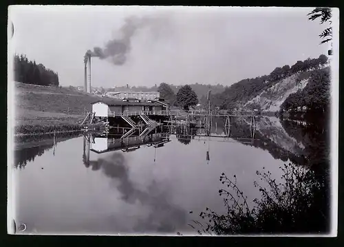 Fotografie Brück & Sohn Meissen, Ansicht Mittweida i. Sa., Blick auf das Stadtbad an der Zschopau