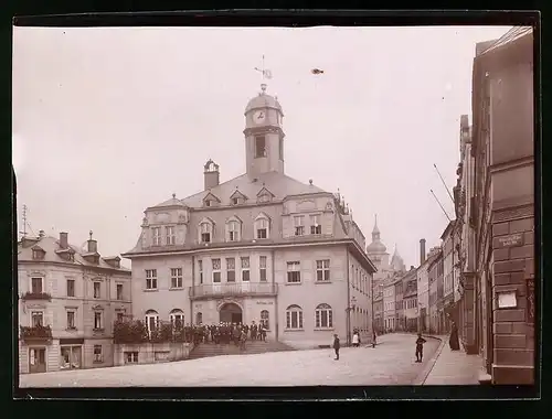 Fotografie Brück & Sohn Meissen, Ansicht Schwarzenberg / Erzg., Rathausplatz / Schneeberg-Eibenstockerstr., Rathaus