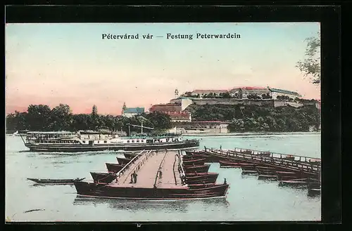 AK Peterwardein, Blick zur Festung vom Wasser aus