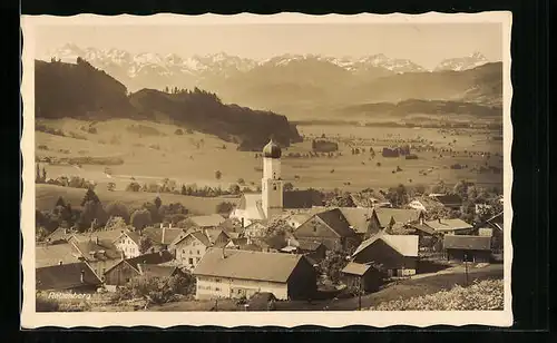 AK Rettenberg, Blick auf die Ortschaft mit den Allgäuer Alpen