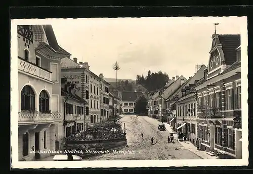 AK Birkfeld, Marktplatz mit Gasthof Hutter