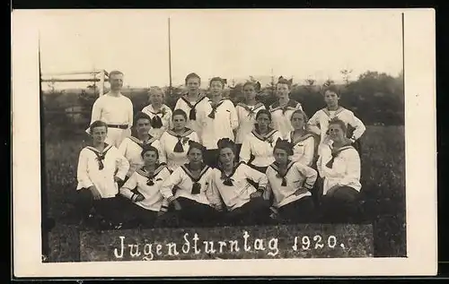 Foto-AK Gruppenbild vom Jugendturntag 1920