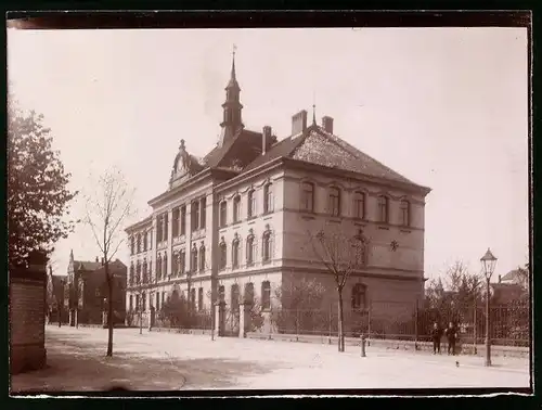 Fotografie Brück & Sohn Meissen, Ansicht Rochlitz, Strasse an der Realschule, Schule, Schulhaus