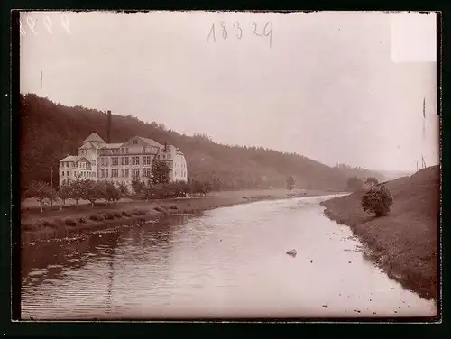 Fotografie Brück & Sohn Meissen, Ansicht Braunsdorf / Zschopautal, Partie an der Zschopau mit Weberei Braunsdorf