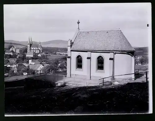 Fotografie Brück & Sohn Meissen, Ansicht Schirgiswalde, Blick von der Kirche zum Ort mit der zweiten Kirche